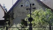 Křížek z roku 1866 v Nezdicích.