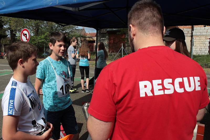 Z okresního kola Dopravní soutěže mladých cyklistů v Benešově.