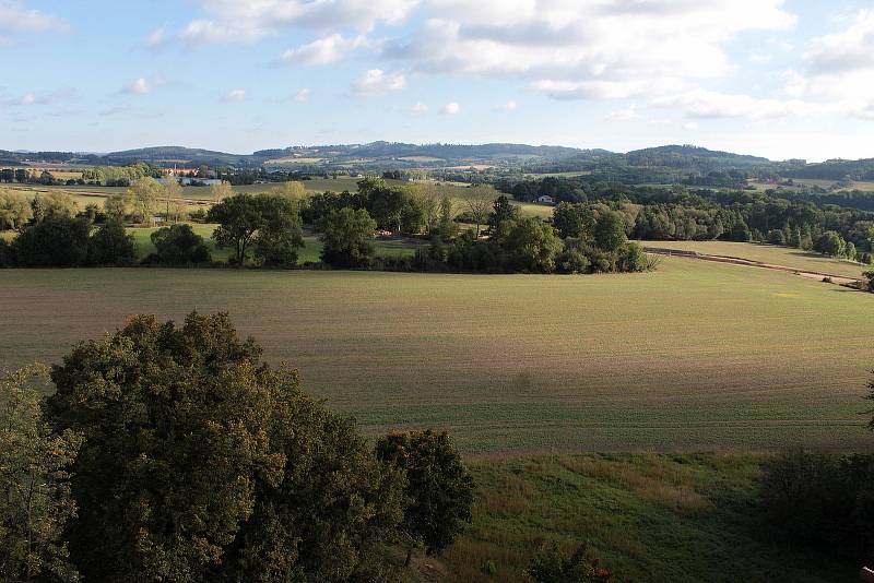 Z výstavby obchvatu Olbramovic, přeložky silnice I/3.