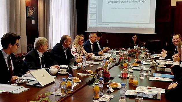 Pracovní skupina Asociace krajů ČR začala s přípravou novely zákona o rozpočtovém určení daní.