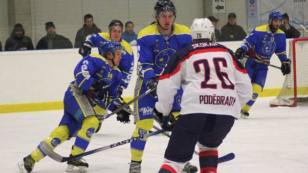 Hokejisté Benešova vyhráli v Poděbradech až po nájezdech.