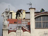 Oprava střechy Muzea umění a designu v Benešově.