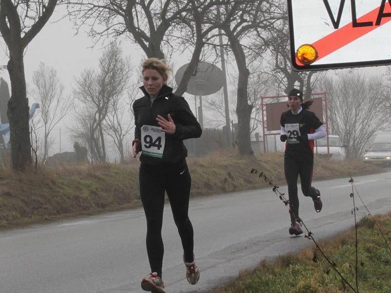 Ke 40. běhu z Vlašimi na Blaník se přihlásilo 227 běžkyň a běžců různých věkových kategorií.
