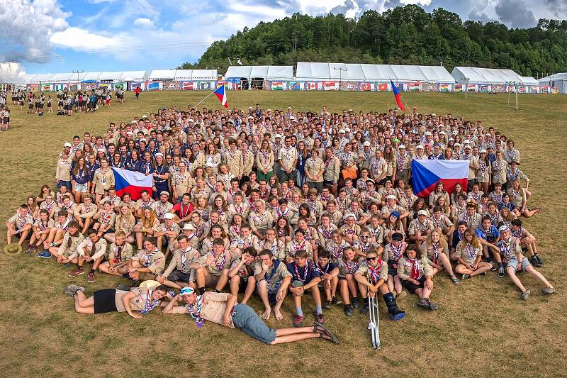 Celá česká výprava na Jamboree, 494 skautů.