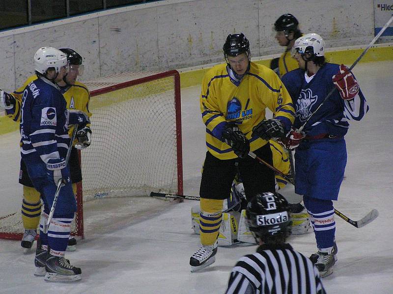 Zápas II. hokejové ligy Benešov - Kolín 5:3.