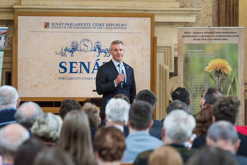 Setkání ve Valdštejnském paláci na pražské Malé Straně připomnělo 80. výročí tragických událostí z období nacistické okupace.