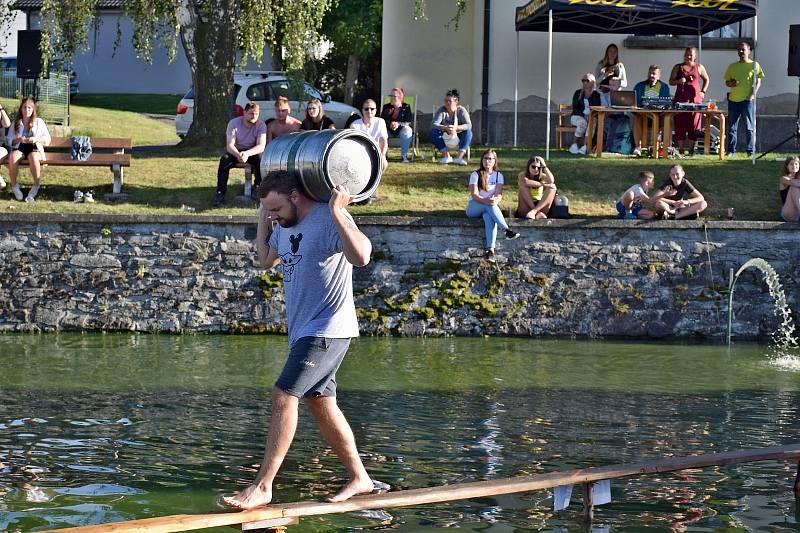 Water cup - přejezd přes rybník v Řimovicích.