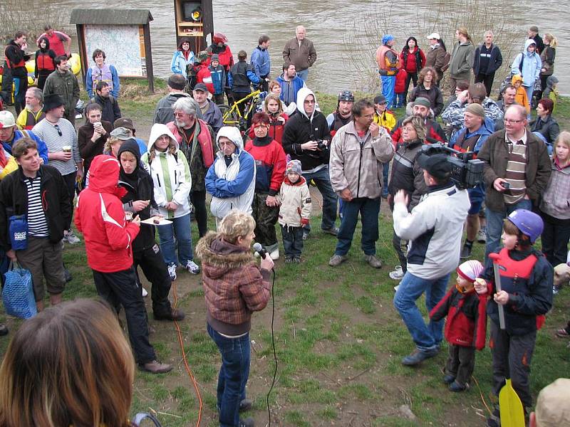 Odemykání Sázavy 2010. 