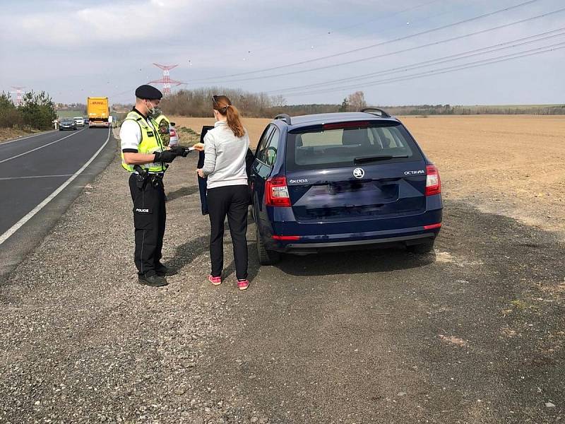 Policejní kontrola v době Velikonoc.