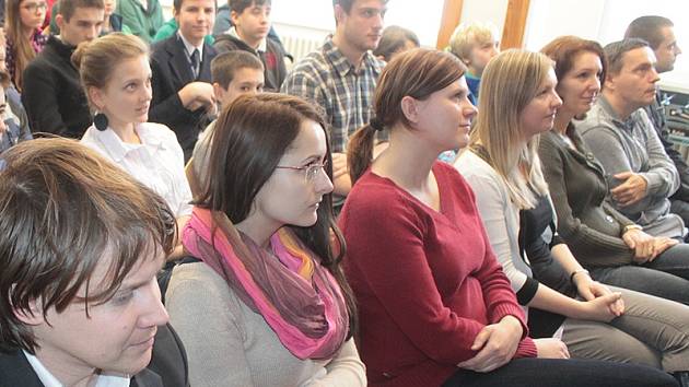 Zeměpisné testy hodnotila porota: Ludmila Motyčková, Pavel Mareš, Klára Setničková, Michal Soustružník, Martina Šťástková, Jan Šťovíček, Dana Šťovíčková, Michaela Turzíková.