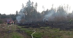 Požár smíšeného lesa na Benešovsku.