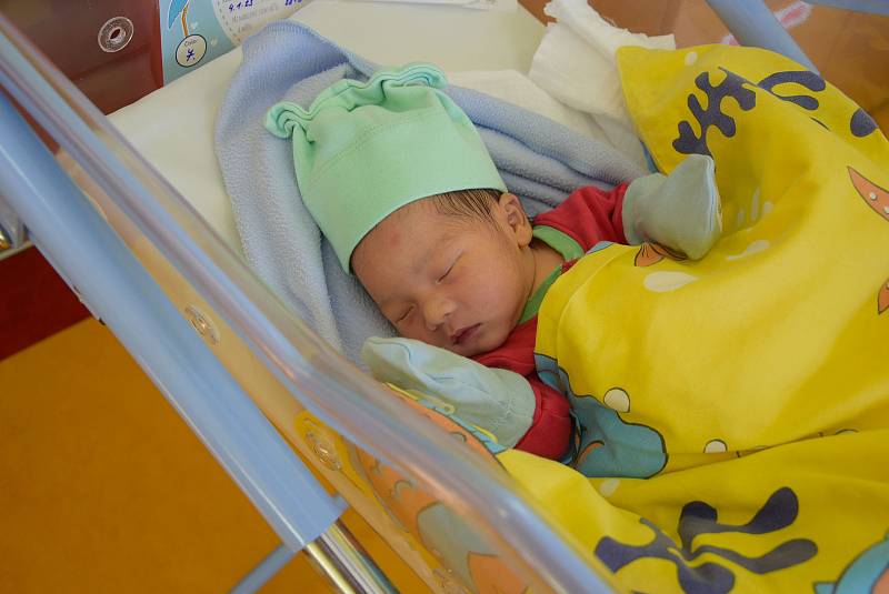 Jakub Hoang Nguyen se narodil v benešovské nemocnici 4. ledna 2023 v 1.53 hodin, vážil 2810 gramů. Domů do Kutné Hory si ho odvezli rodiče Anna a Van.