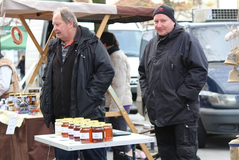 Na Masarykově náměstí se konal předposlední letošní trh.