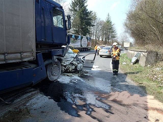 Tragická dopravní nehoda na silnici I/3 u Senohrab.