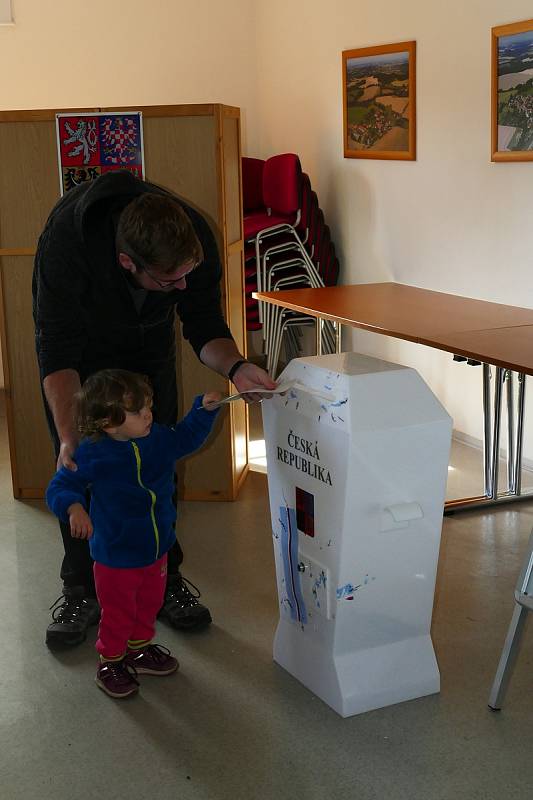 Volby ve Smilkově.