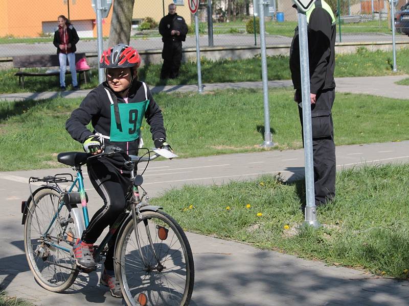 Okresní soutěž mladých cyklistů v Bystřici.