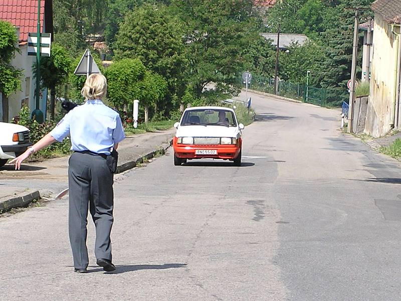 Policisté zastavili dopravu