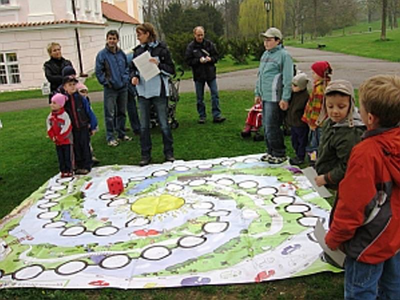 EKOKLUB Breberky připravil na Den Země ekostezku pro děti s hravými a tvořivími stanovišti jako minulý rok.