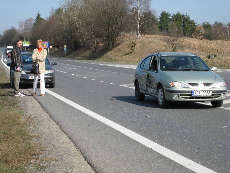 Účastníci dopravní nehody u Pyšel