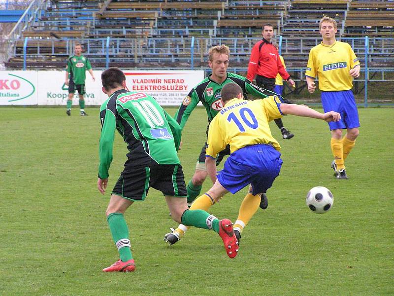 Fotbalový zápas divize SK Benešov - 1. FK Příbram B 2:0.