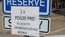 Odběrový box v Benešově.