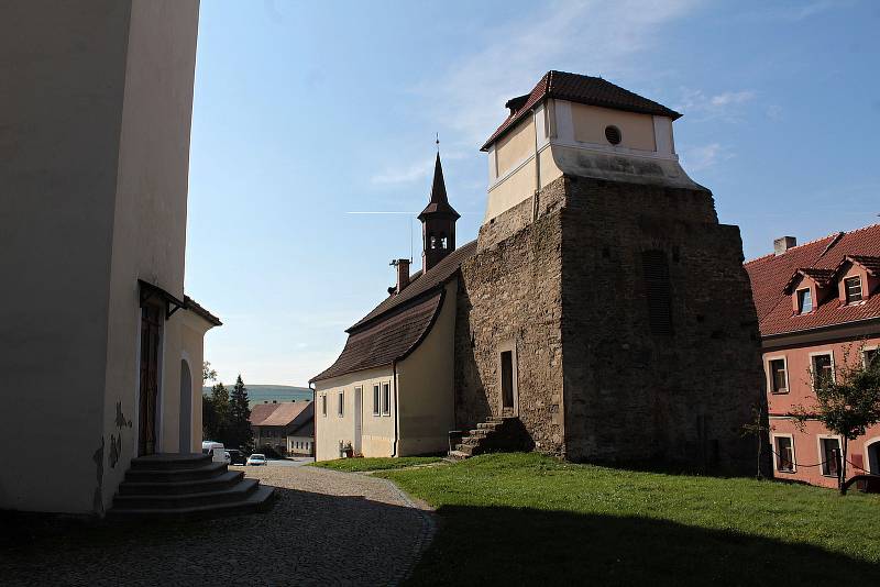 Hned vedle CHKO Blaníku by měly stát obří větrníky. Z místa je krásný výhled do širokého okolí.