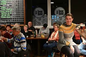 Ivo Jahelka pobavil vyprodaný benešovský Max Beer Bar.