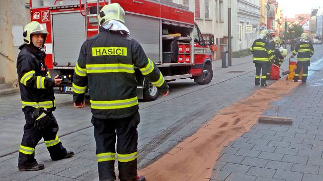 Zásah hasičů v benešovské Tyršově ulici v pátek 18. října 2019.