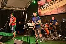 Koncert kapely Cokol!v na benešovském Masarykově náměstí v rámci programu Benešov City LiveBenešov.
