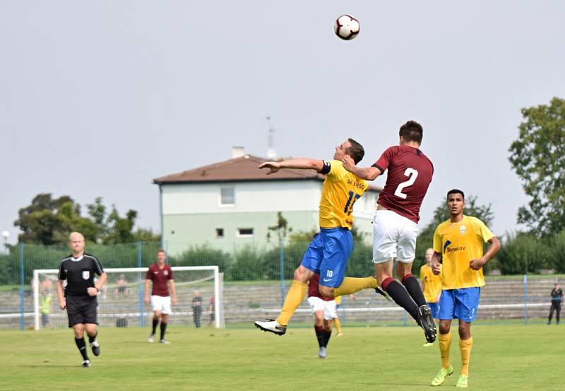 FORTUNA:ČFL a svátek v Benešově, který hostil béčko Sparty. Prohrál na penalty.