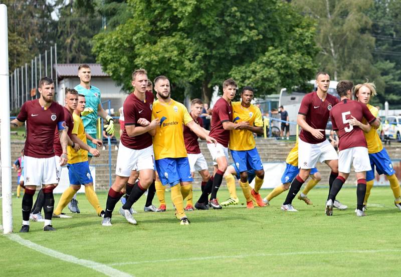 FORTUNA:ČFL a svátek v Benešově, který hostil béčko Sparty. Prohrál na penalty.