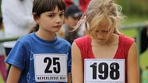 Na start 4. ročníku neveklovských běhů se postavilo bezmála 150 závodníků všech věkových kategorií.