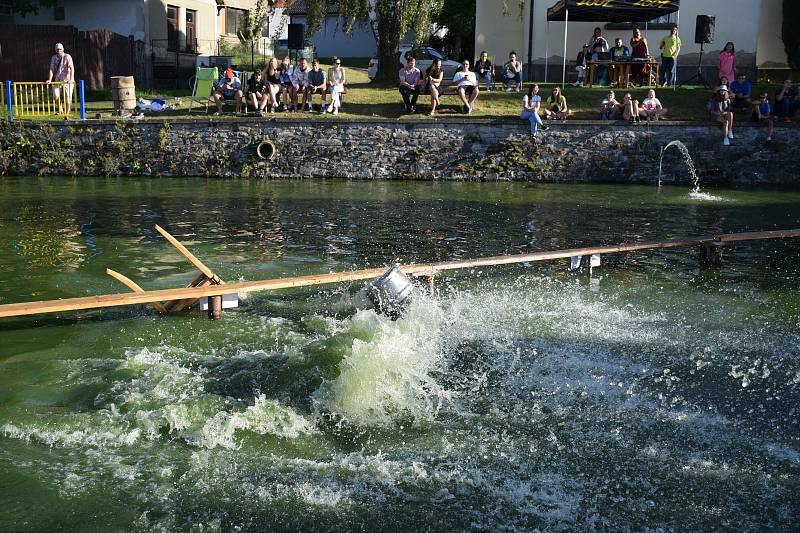 Water cup - přejezd přes rybník v Řimovicích.