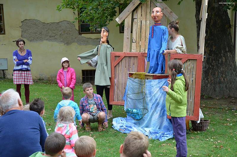 V rámci letošního Pohádkového léta ve Vlašimi přijelo i divadlo Studna.