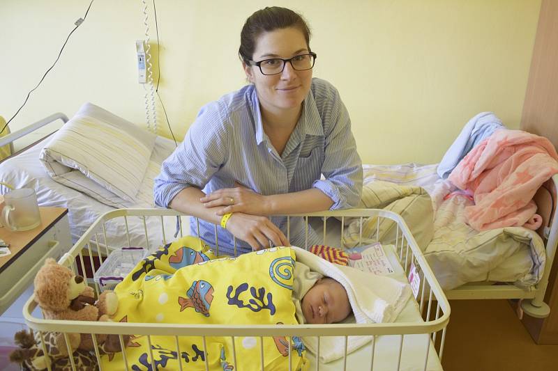 Hana a Michal Dudovi jsou od 18. dubna hrdými rodiči své prvorozené dcerky Anny Dudové. Ta se narodila v 22.40, vážila 3 500 gramů a měřila 50 centimetrů. Jejím prvním domovem bude Načeradec.