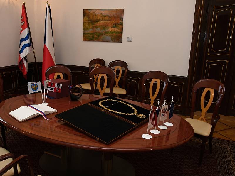 Salonek u sekretariátu hejtmanky v budově Krajského úřadu Středočeského kraje představený v rámci dne otevřených dveří 14. prosince 2019.