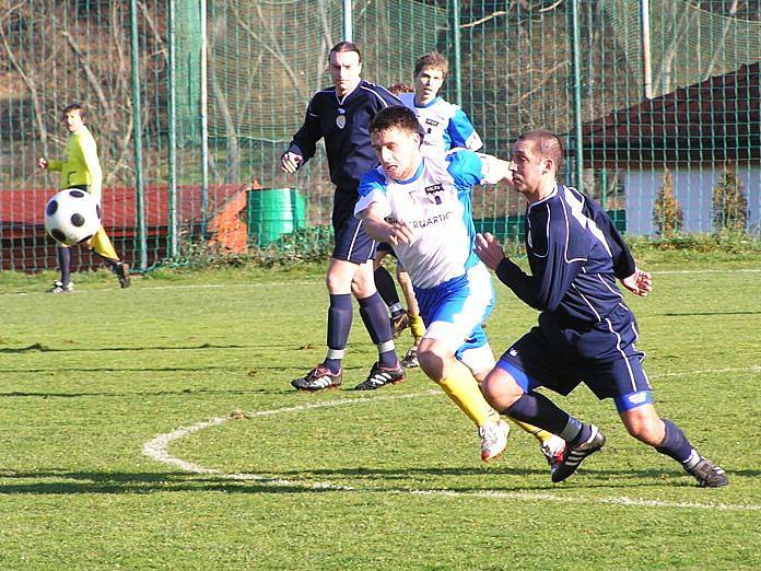 Z utkání krajského přeboru FC Graffin Vlašim B - Libiš (6:1)