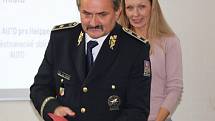 Ředitel středočeské policie převzal ocenění Fóra Dárců 2019.