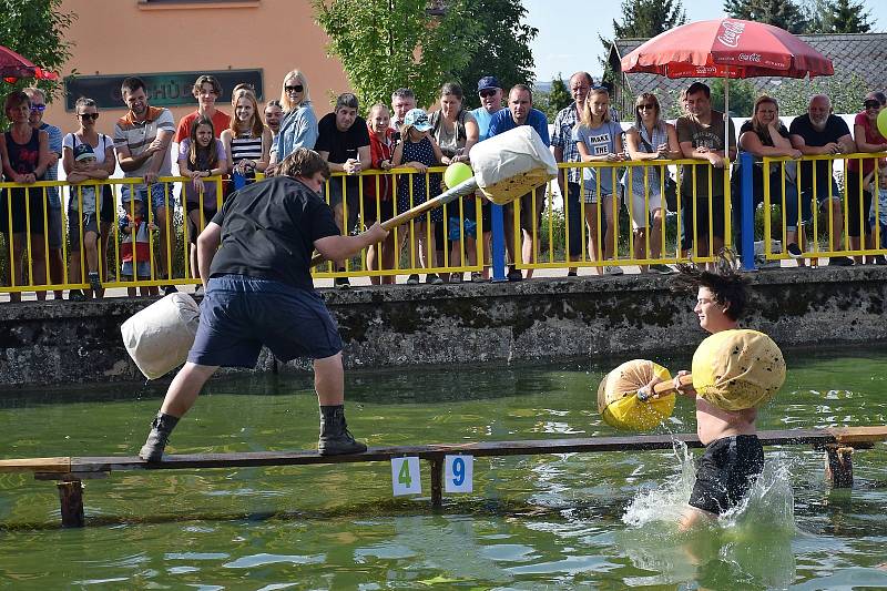 Water cup - přejezd přes rybník v Řimovicích.