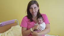Manželům Michaele a Miloslavovi Baťhovým z Drachkova se 30. července v 3.24 narodila holčička Eliška. Při narození vážila 2 990 gramů a měřila 48 centimetrů.