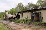 Objekt v areálu benešovských kasáren, který postihl kolem půlnoci 12. května požár, je podle místních obýván bezdomovci.