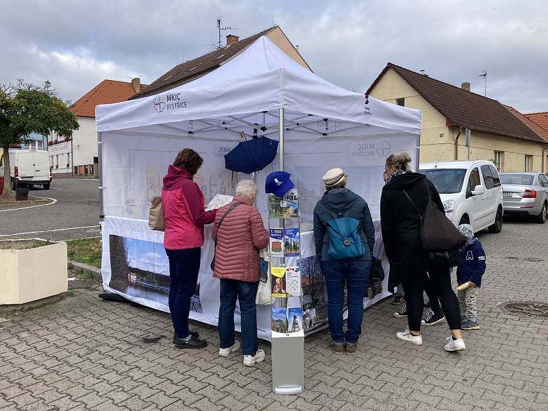 Poslední letošní farmářské trhy v Bystřici u Benešova.