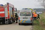 Starší řidič srážku u Neštětic nepřežil, druhý byl těžce zraněný. 