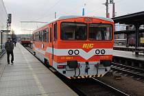 Výletní vlak vyrazil z Tábora s cílem na nádraží v Trhovém Štěpánově.