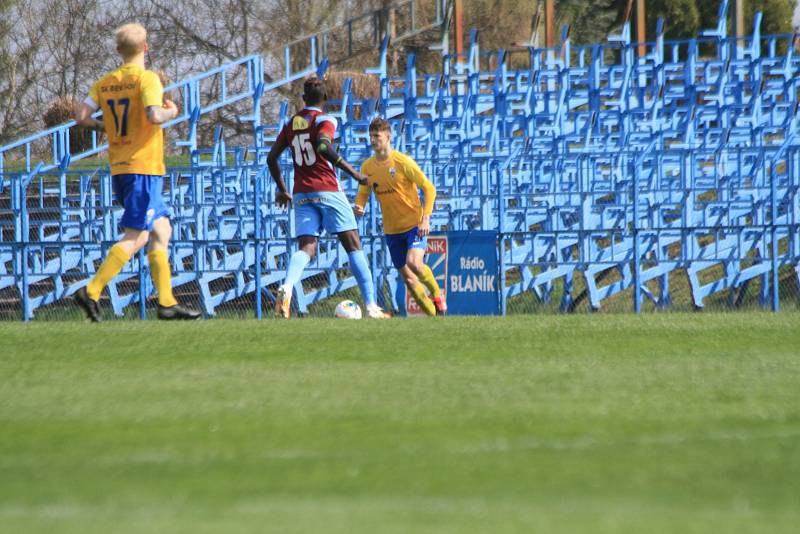 Benešov v důležitém boji o záchranu porazil Rakovník 3:1