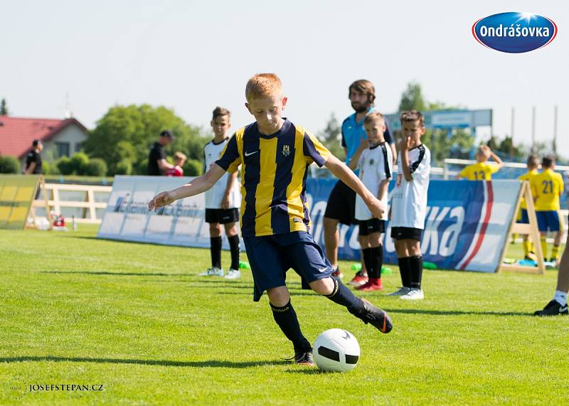 Finále Ondrášovka Cupu pro kategorii do 10 let hostil stadion v Benešově.