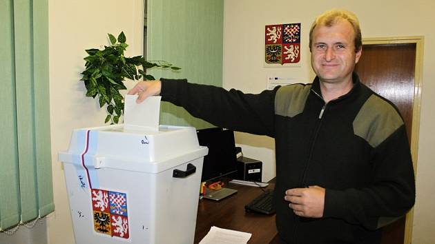 Volby v Chlístově.
