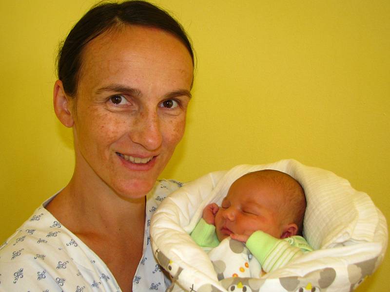 V neděli 26. srpna ve 3.45 se narodila prvorozená dcera Eva rodičů Vlastě a Tomáši Eidernovým. Vážila 3,60 kilogramu a měřila 51 centimetrů. Doma bude v Praze na Žižkově.