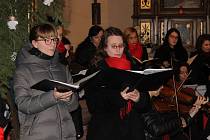 Z vánočního koncertu smíšeného sboru Pražští pěvci v kostele Narození Panny Marie.