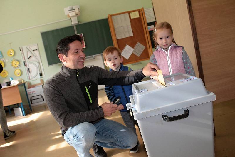 Komunální volby a referendum v Čerčanech.